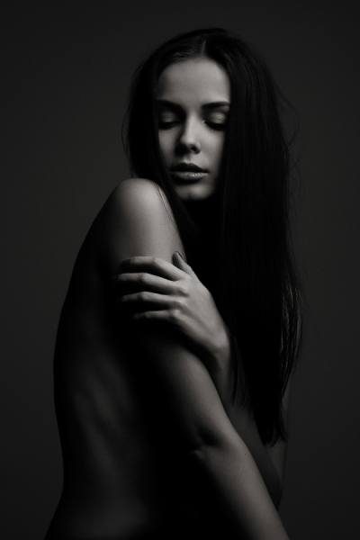 Photograph Martin Krystynek Sensual Beauty on One Eyeland